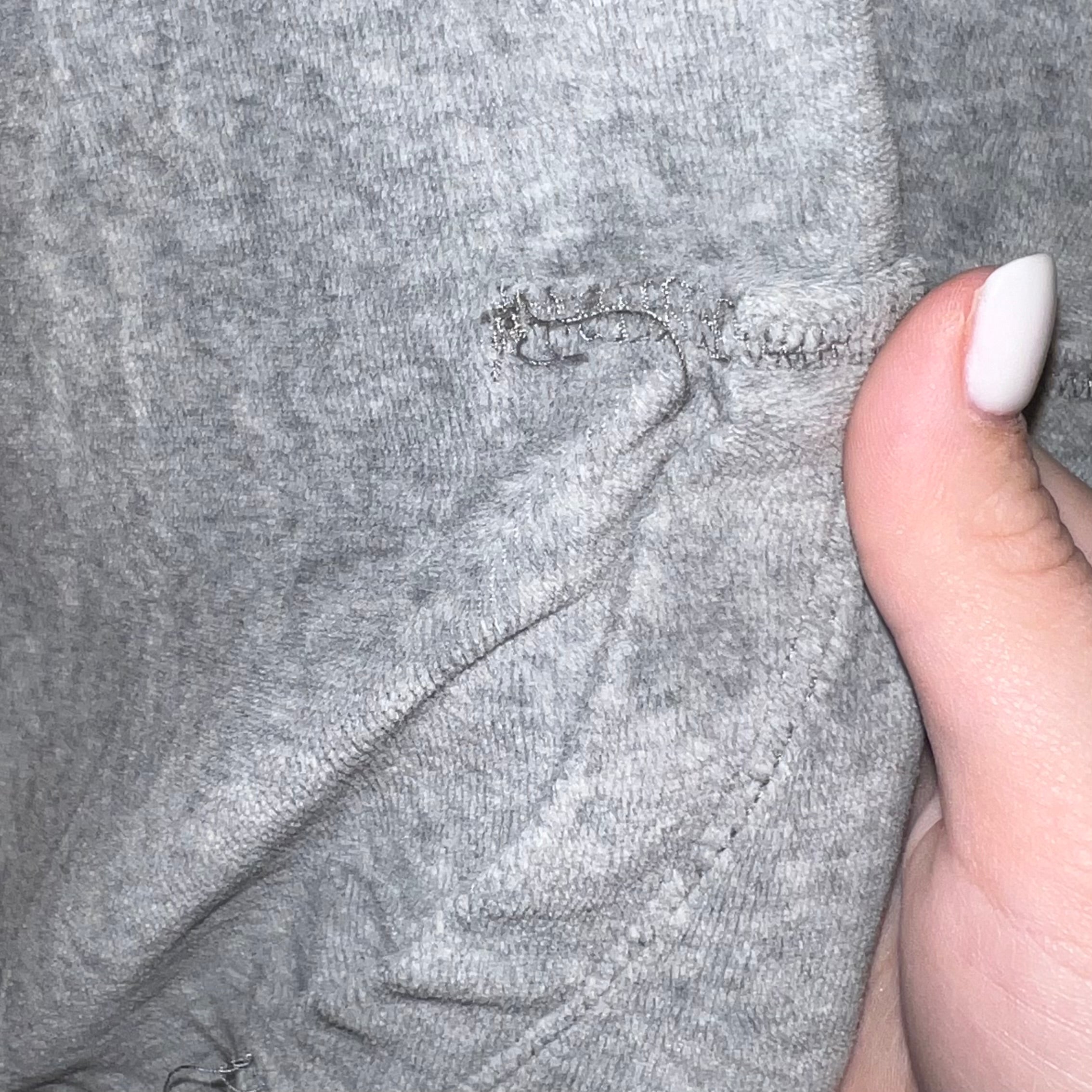 2009 vintage Victoria secret pink peace sign tracksuit